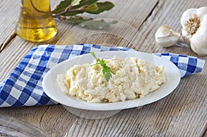 Garlic dip(greek recipe)