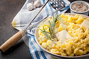 Garlic Herb Mashed Potatoes