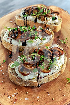 Garlic mushroom toast with creamy herbed ricotta chees spread