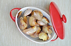 Garlic Roast Potatoes