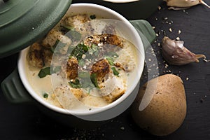 Garlic soup with potatoes