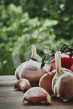 Garlic and tomatoes