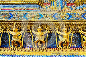   statua da combattimento serpente buddista adattamento da tempio, tailandia 