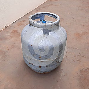 gas cylinder 13 kg, silver, used