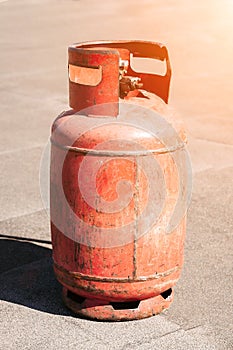 Gas cylinder for roof repair