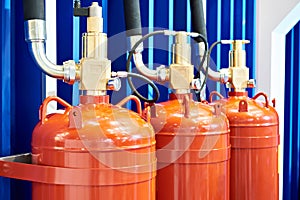 Gas extinguishing modules