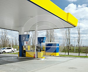 Gas fuel station