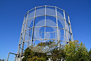 Gas holder, gas container structure in England