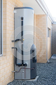 Gas hot water system
