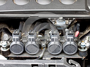 Gas injectors in gasoline engine 3