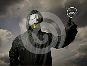 Gas mask. UNDO concept.