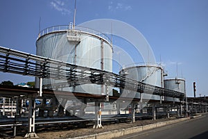 Gas & oil fuel storage tanks