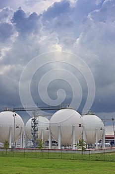 Gas storage tanks