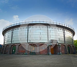 Gashouder building