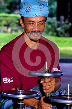 Gasing or tops spinning