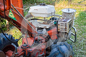 Gasoline motor cultivator