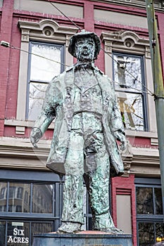 Gassy Jack statue - founder of Gastown Vancouver - VANCOUVER - CANADA - APRIL 12, 2017