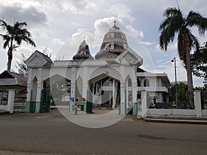 Gate Baitul Musyahadah Mosque.