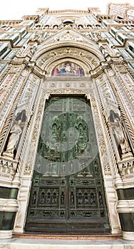 Gate of Duomo Firenza in panoramic view
