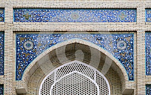 Gate of a mosque in Samarkand photo