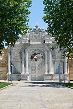 Gate of the Sultan Saltanat KapÃÂ±sÃÂ± of Dolmabahce Palace. Istanbul. Turkey photo