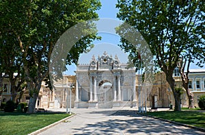 Gate of the Sultan Saltanat KapÄ±sÄ± of Dolmabahce Palace. Istanbul. Turkey