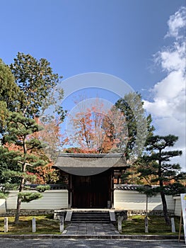 Gate to Tofukuji temple