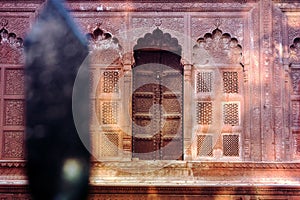 Puerta de tumba de el maharajá 