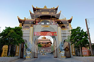 The gates of the Buddhist temple Thien Quang Tu with statues