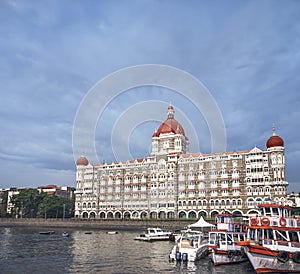 Gateway of India, famous taj hotel Mumbai Maharashtra monument landmark famous place magnificent view