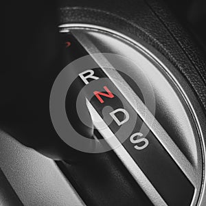 Gear selector for automatic transmission