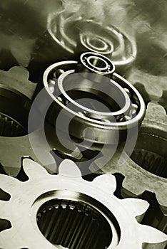 Gears and bearings in duplex effect