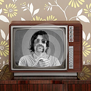 Geek mustache tv presenter in retro tv