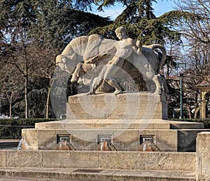 Geiserbrunnen fountain in Zurich