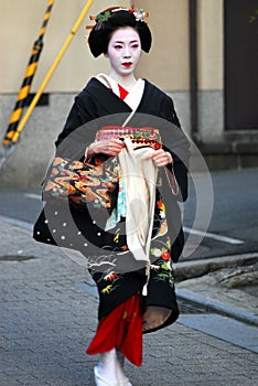 Geisha walking