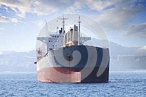 General cargo vessel: forward zon