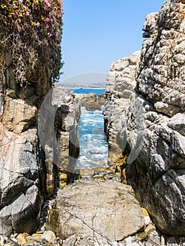 General image of the Pacific Ocean coast, from the tourist town of Las Cruces, on the Chilean coast