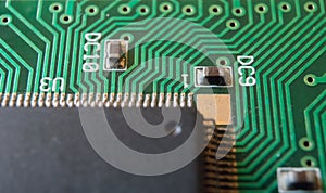 Electronic data lines of an ?ntegrated circuit