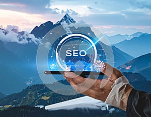 AI technology enhances SEO strategy on mobile devices with data analysis, content