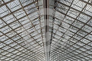 Geometic symmetry of a roof in Paris