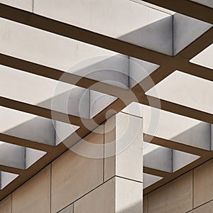 Geometric Shadows on Matte Facade Surface