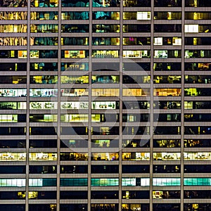 A geometrical pattern of windows on a Manhattan skyscraper