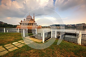 Geometry Of Putra Mosque