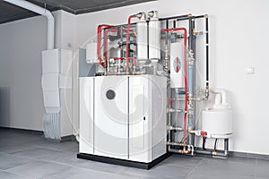 geothermal heat pump system, efficiently heating and cooling home