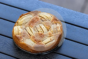 German apple pie traditional