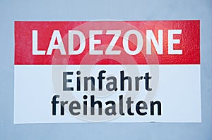 German sign Loading zone