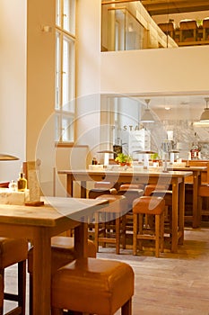 Germany Berlin, Italian restaurant, buffet restaurant, interior design elegant and warm, modern fashion is very simple,