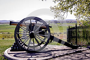 Gettysburg Cannon and Cannonballs