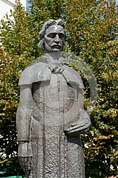 Gheorghe Lazar statue