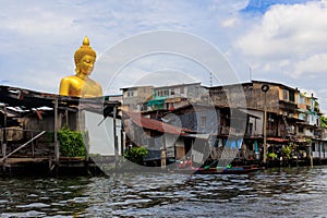 Giant Buddha staue in Bangkok